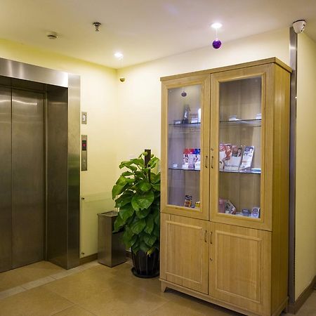 Home Inn Shanghai Changshou Road Metro Station Экстерьер фото